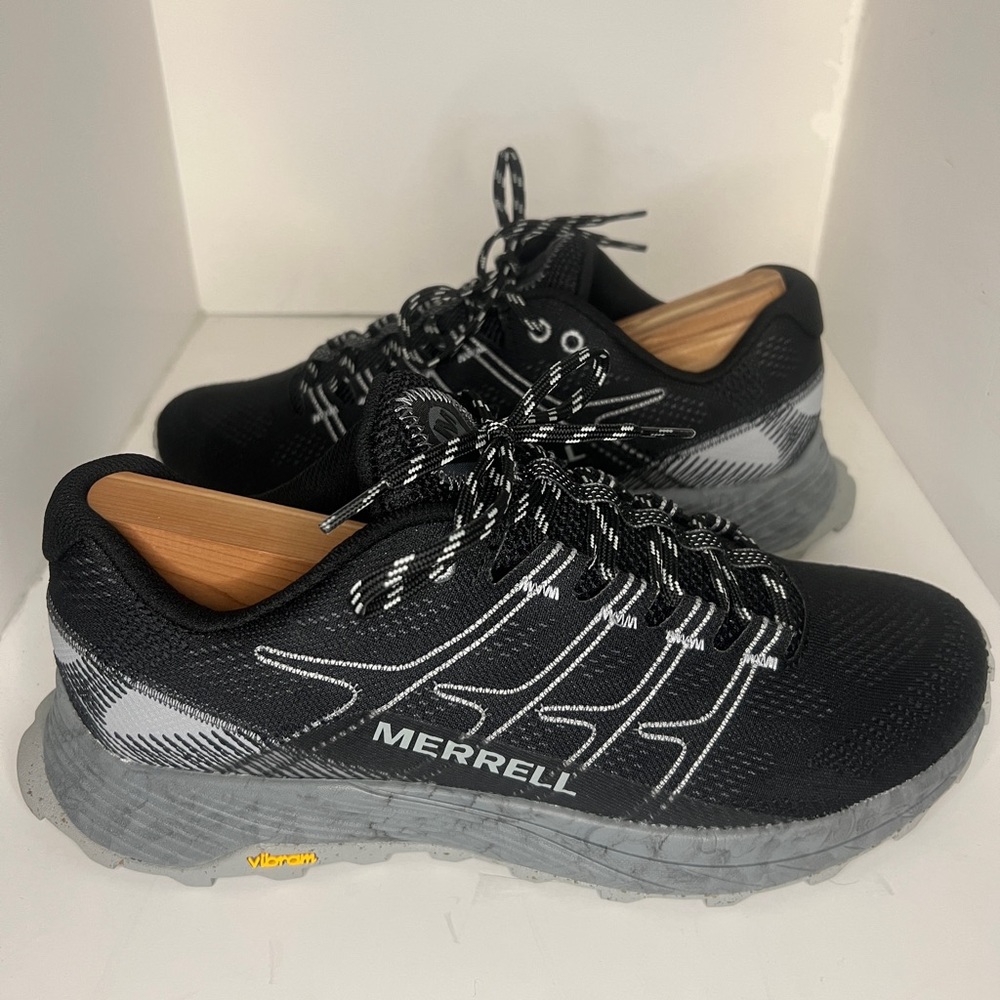 Merrell Mens Moab Flight Black Trail Running Hiking Shoe Sz 9.5 and 11.5